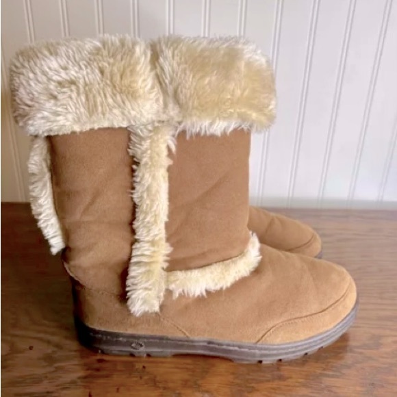 UGG Australia Sundance II Boots Short Women 8  8.5 EUC Chestnut - Picture 2 of 8